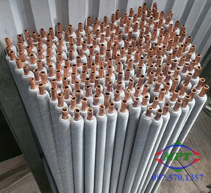 So sánh ống tản nhiệt cánh nhôm và ống tản nhiệt cánh kẽm