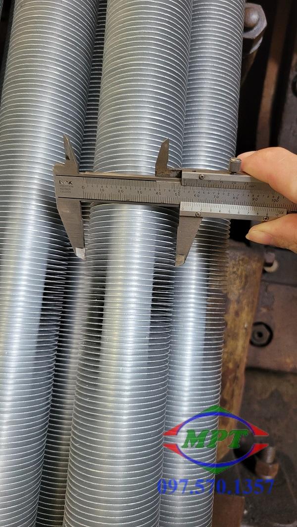 Ống tản nhiệt cánh nhôm trong hệ thống trao đổi nhiệt công nghiệp